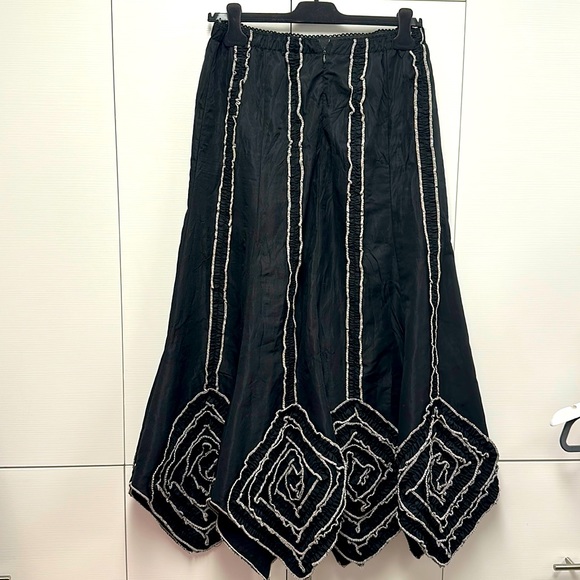 skirt - Picture 1 of 1